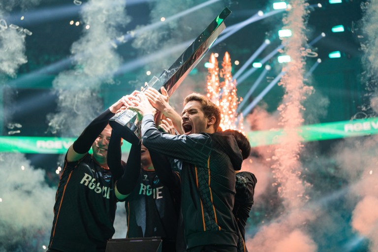 Rogue Esports vinner LEC Summer Finals!
