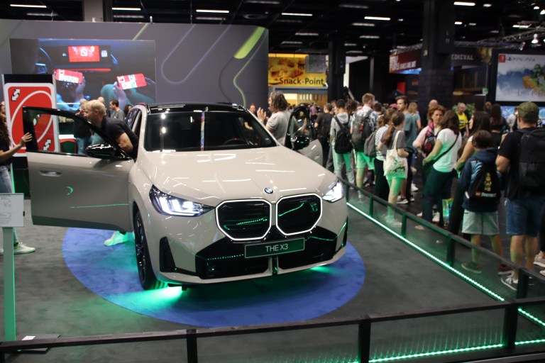 UNO inntar bilsetet – BMW og Volkswagen lanserer in-car gaming med AirConsole